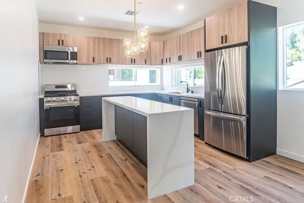 11522 Killion Street 1, North Hollywood