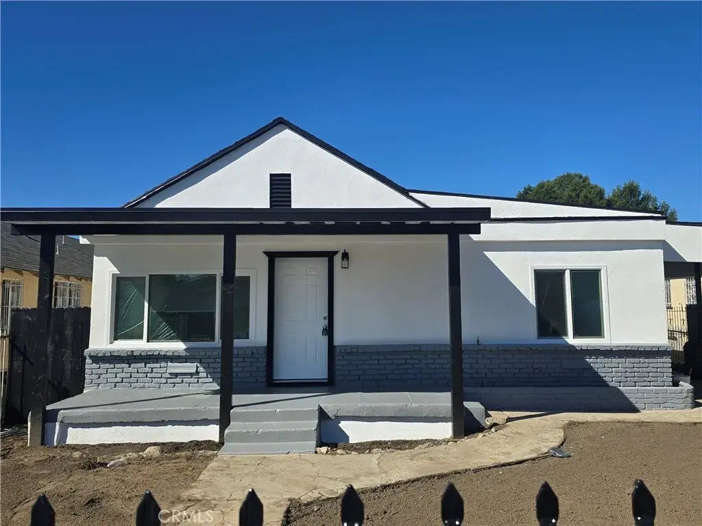 10607 Anzac, Los Angeles