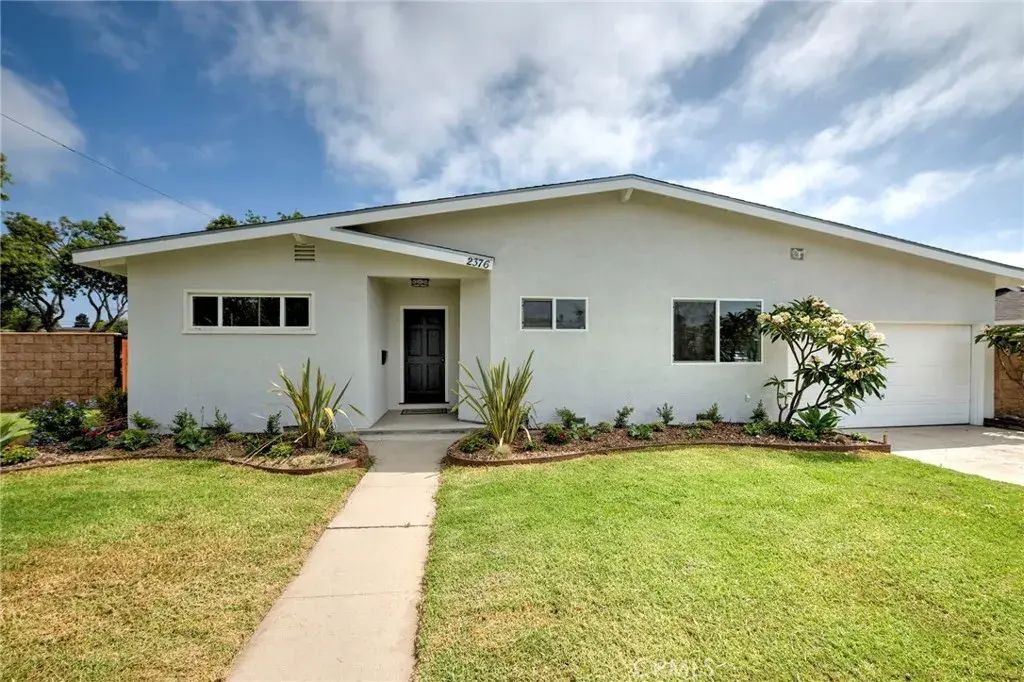 2376 Stanbridge Avenue, Long Beach
