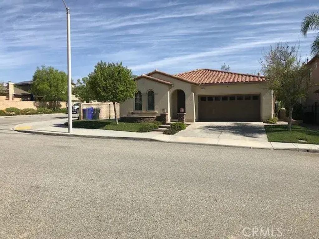19721 Castille, Saugus