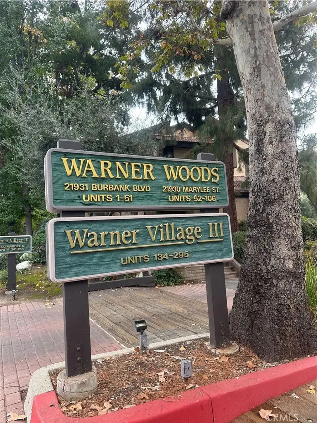 21931 Burbank 46, Woodland Hills