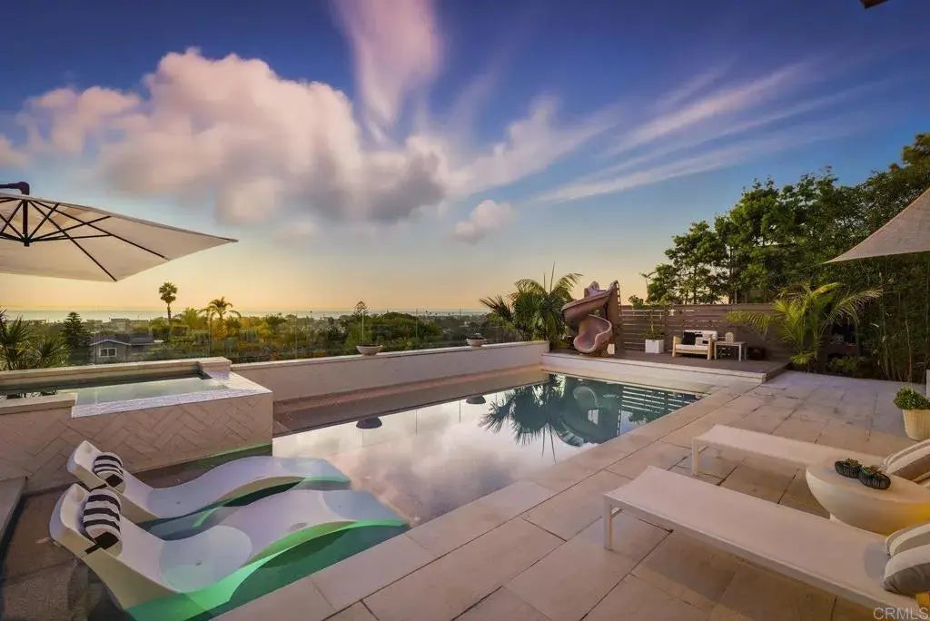 870 Hymettus Avenue, Encinitas