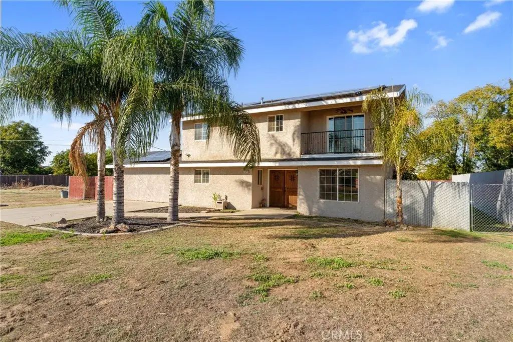 1077 Pecan, Madera