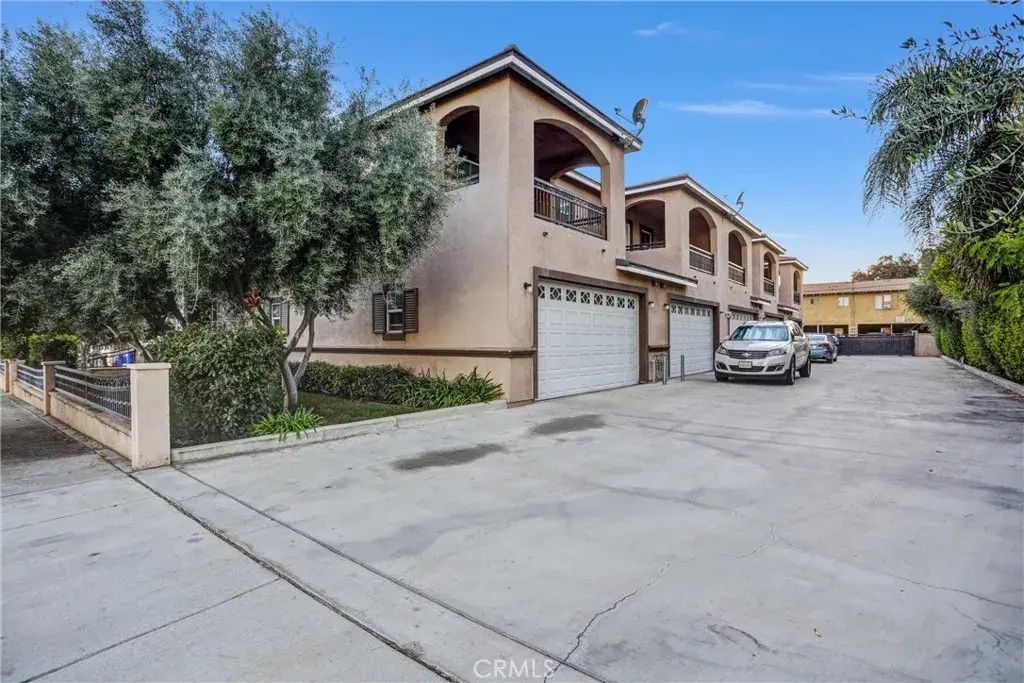 228 N Orange, Rialto