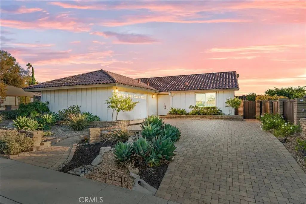 26392 Alhondra, Mission Viejo