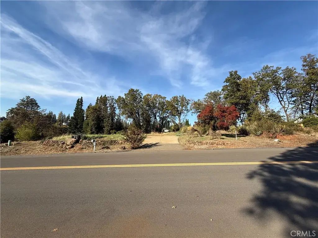 5065 Country Club, Paradise