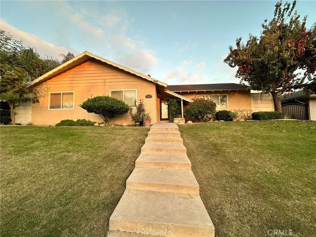 3623 Redlands, Bakersfield