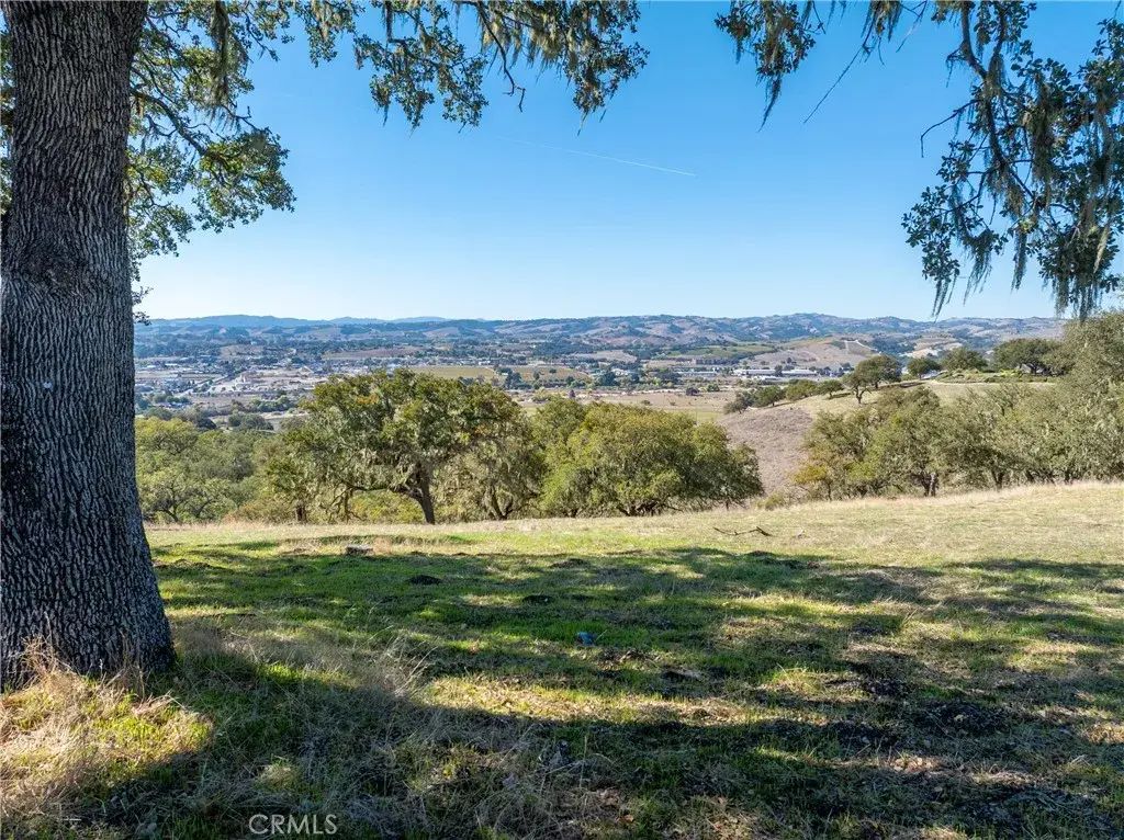 2264 Lake Ysabel, Templeton