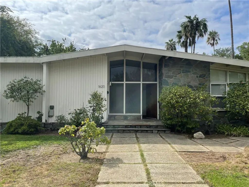 1620 Homet, Pasadena