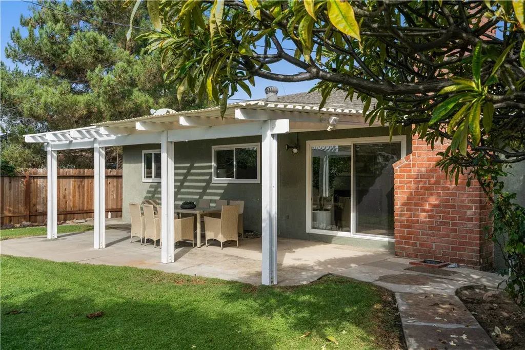1316 E Lomita Avenue, Orange
