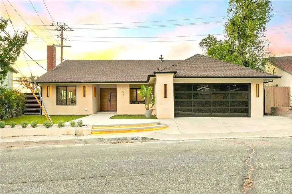 11521 Dellmont, Tujunga