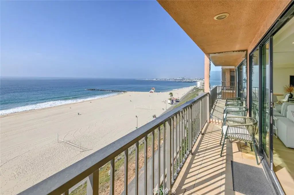 721 Esplanade 301, Redondo Beach