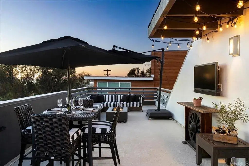 2517 State Street, Carlsbad