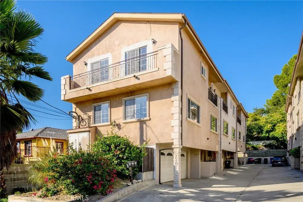 6831 Valmont Street 1, Tujunga