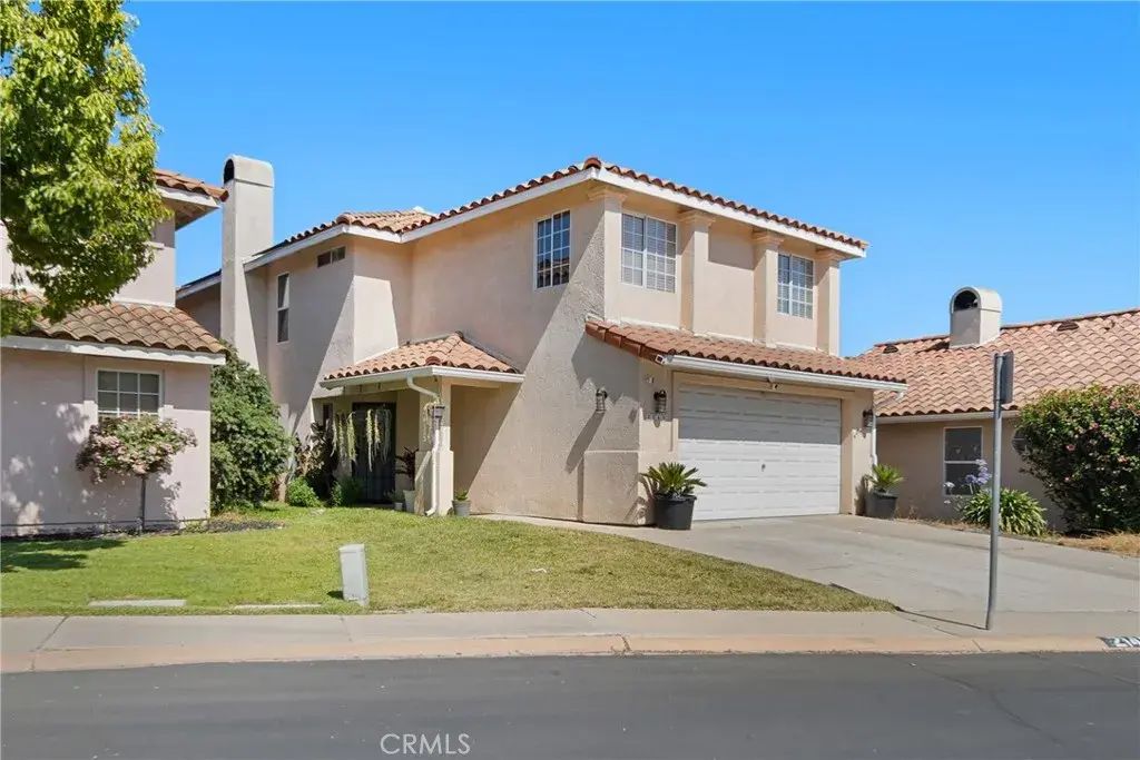 2149 Calle Serena, Santa Maria