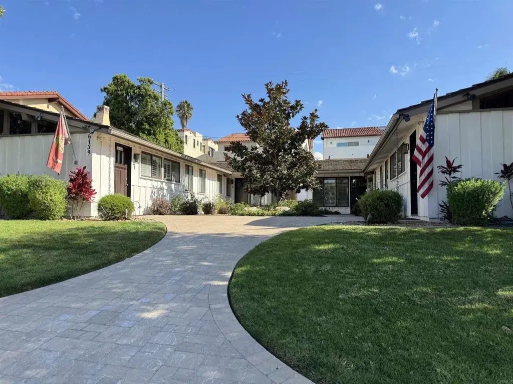 6139 El Tordo 2, Rancho Santa Fe