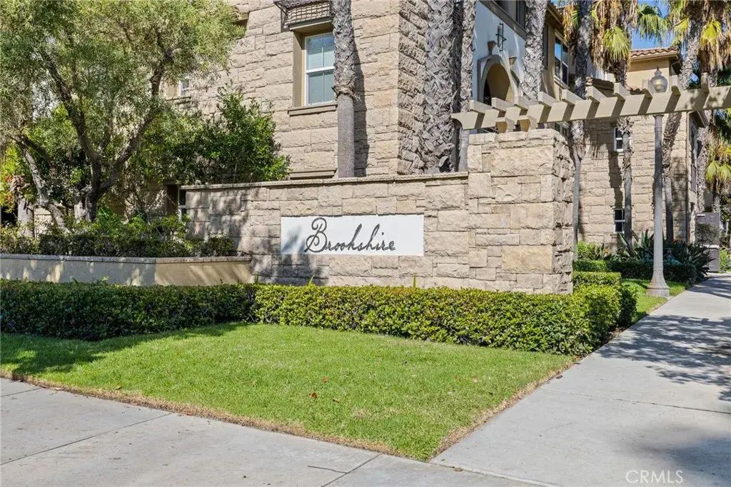 209 Riverdale Court 560, Camarillo