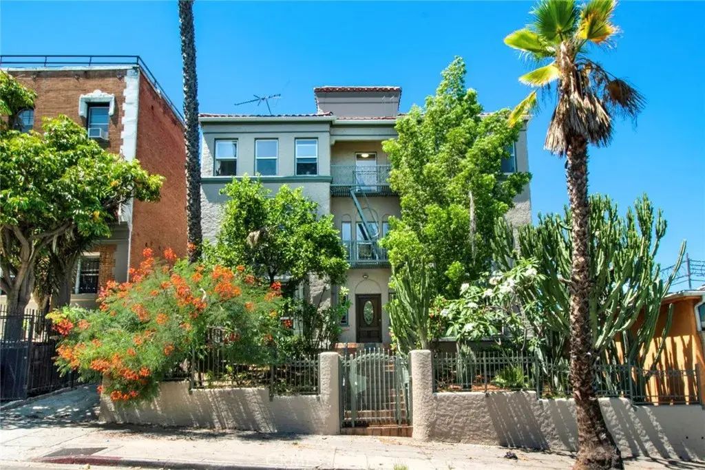 251 N Kenmore Avenue 2, Los Angeles