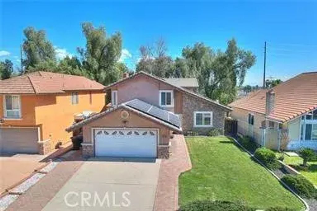 32 Rising Hill Road, Phillips Ranch