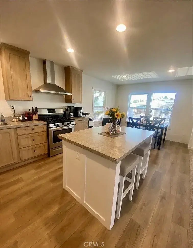 17705 S Western 88, Gardena