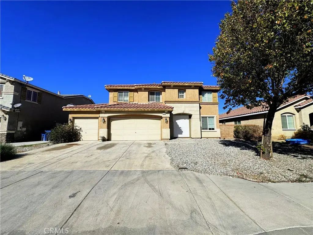 2709 E Avenue J4, Lancaster