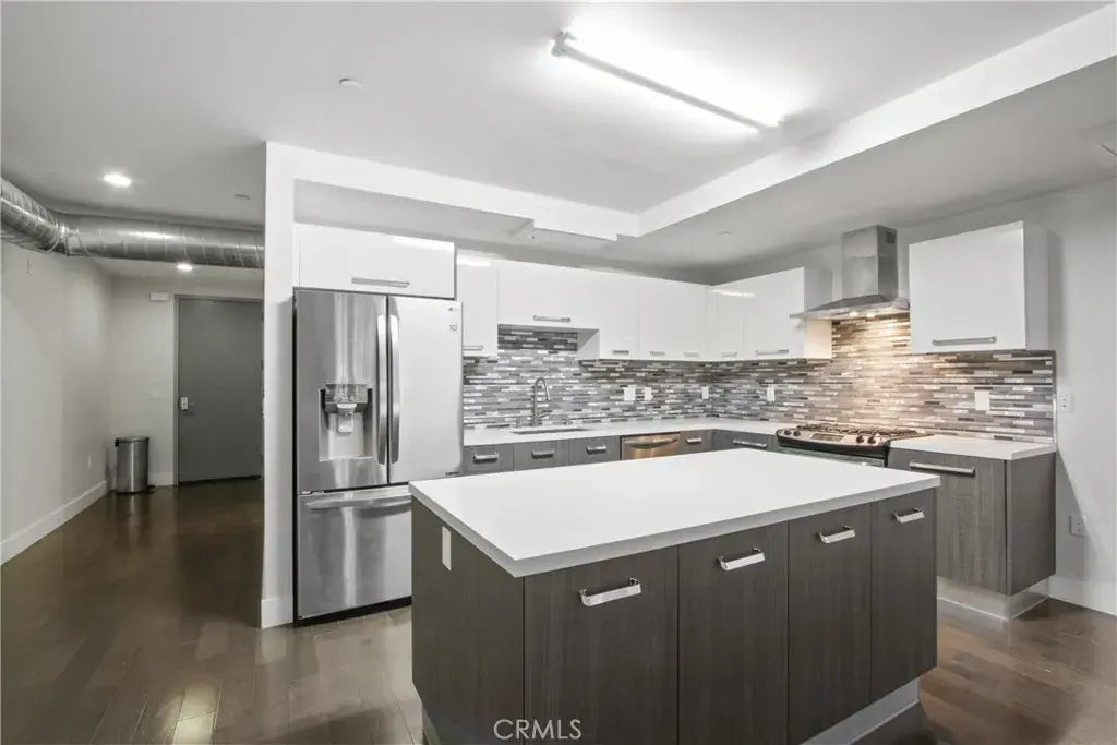 433 Pine Avenue 203, Long Beach