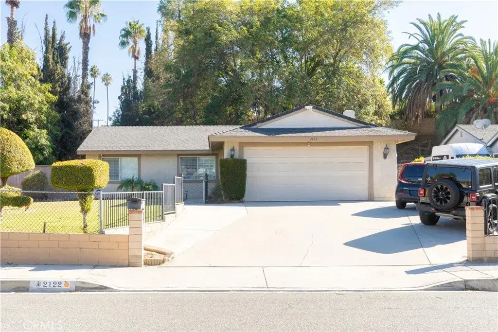 2122 Trafalgar Ave, Riverside