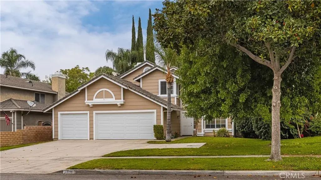 3267 Tyler, Riverside