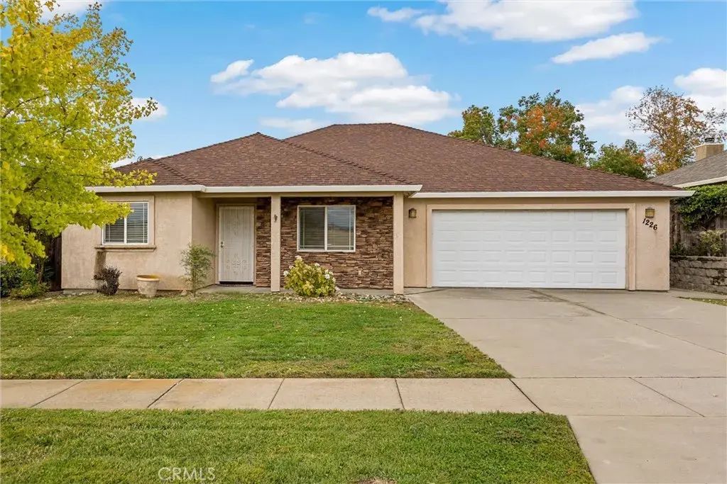 1226 Dog Leg, Chico