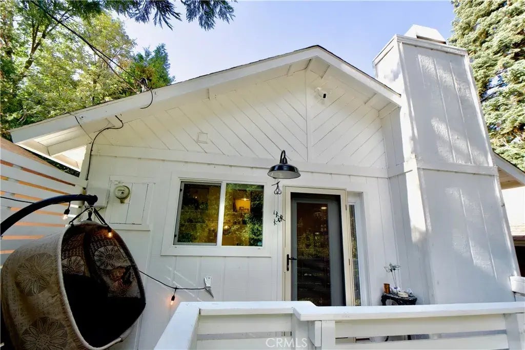 832 Community, Lake Arrowhead