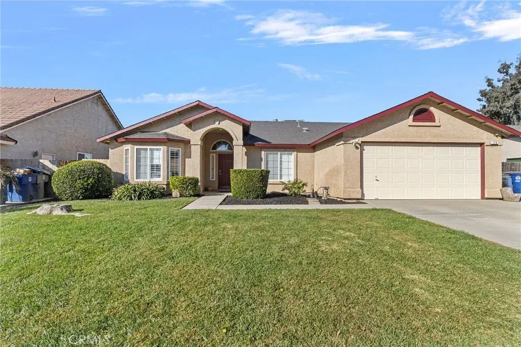 70 Makenna, Madera