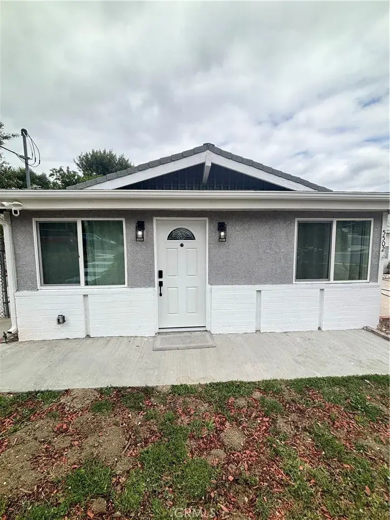 5500 Keokuk, Woodland Hills
