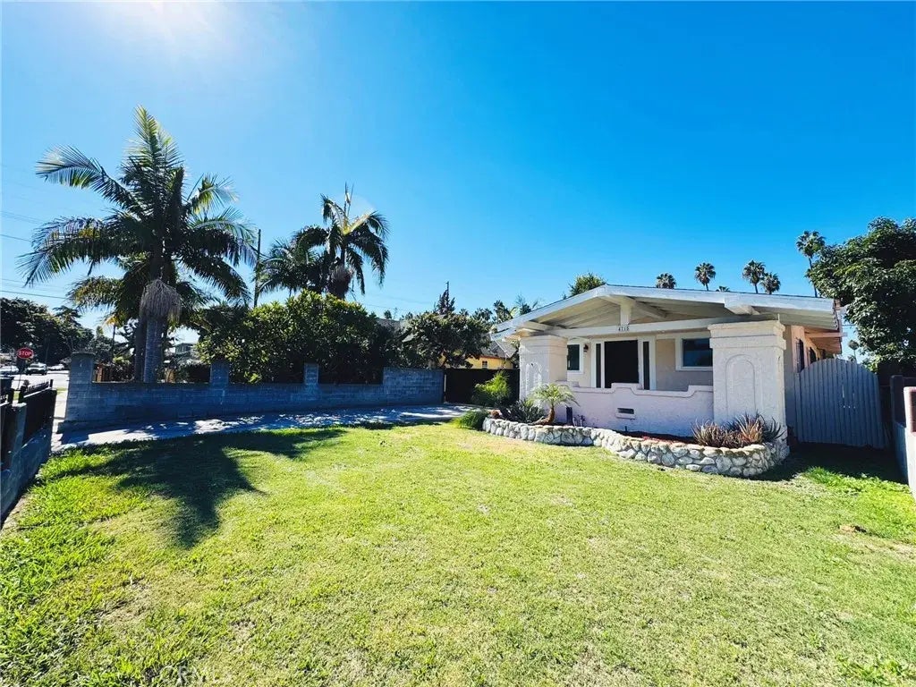 4715 5th Avenue, Los Angeles