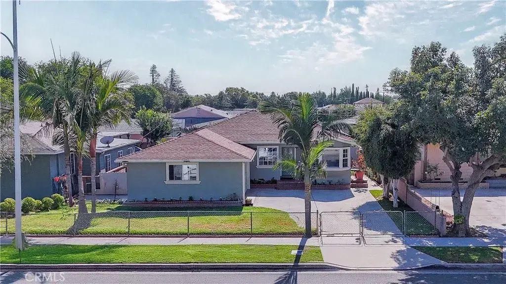 11136 Lyndora, Norwalk