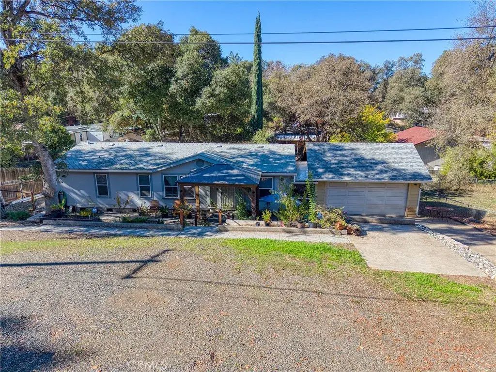5830 Hale Street, Clearlake