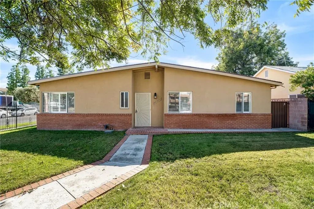 20300 Sherman Way, Winnetka