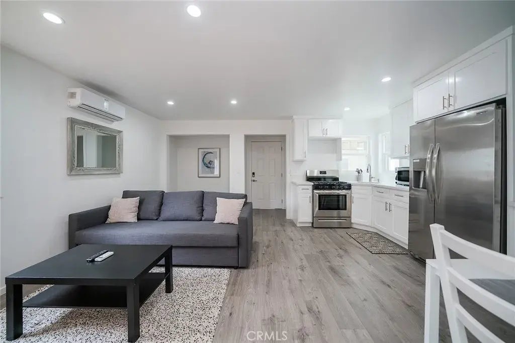 409 W Harvard A, Glendale