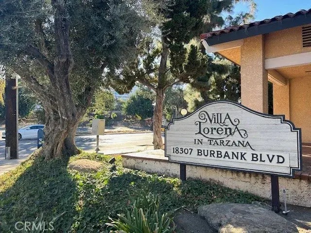 18307 Burbank, Tarzana