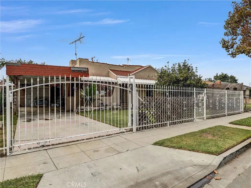 405 S Ward, Compton