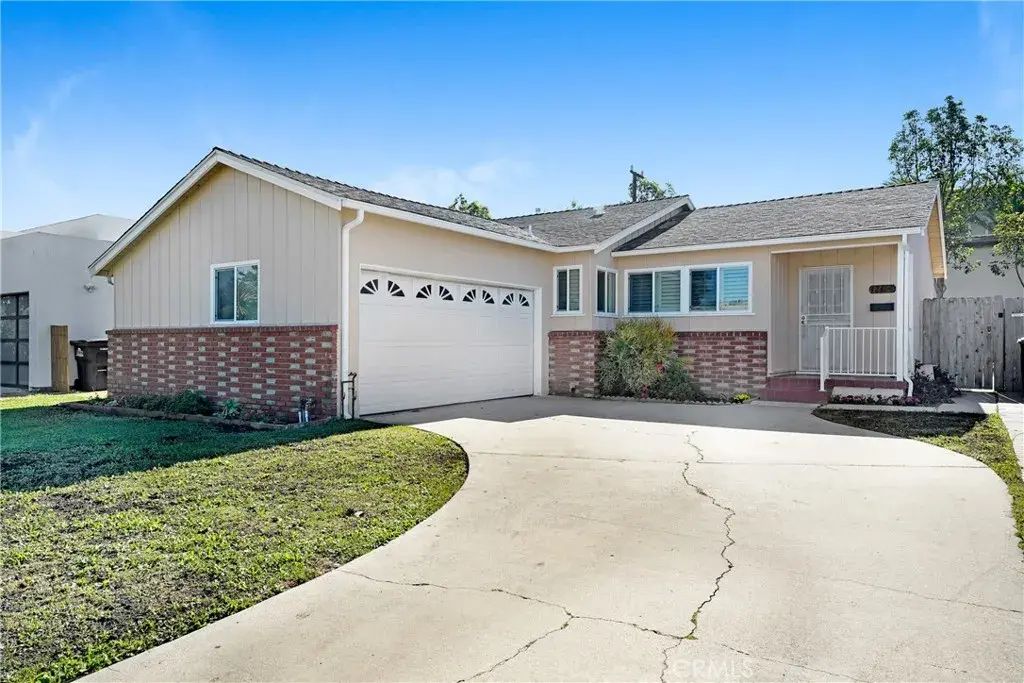 12456 Beatrice, Los Angeles