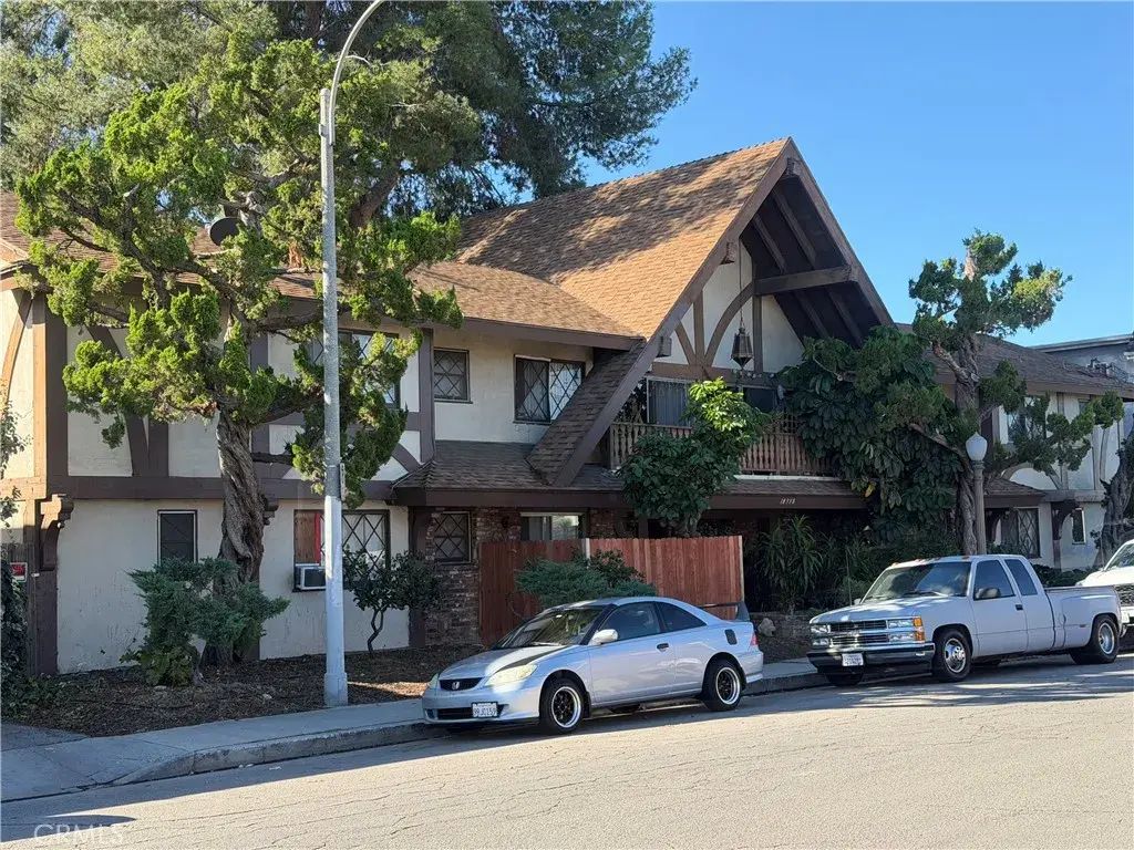 18350 Napa, Northridge