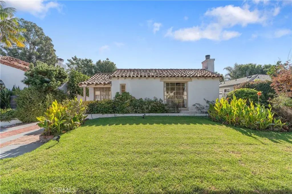 10636 Ayres Avenue, Los Angeles