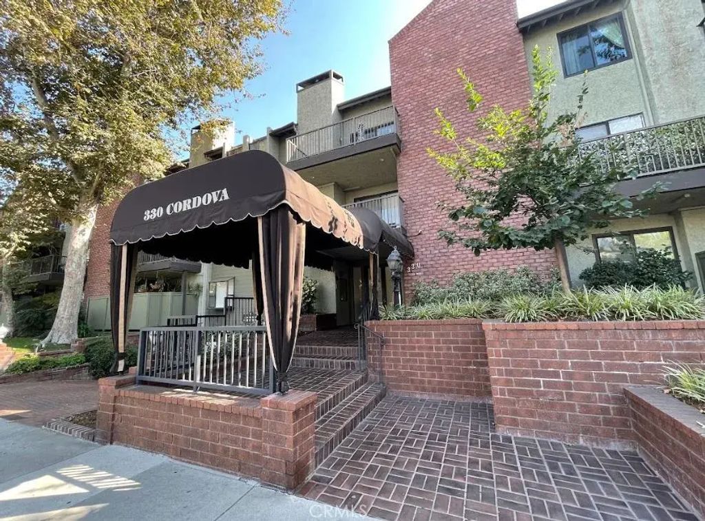 330 Cordova 378, Pasadena