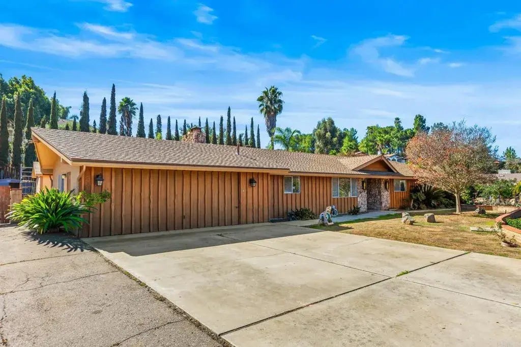 13761 Whispering Meadows Lane, Jamul