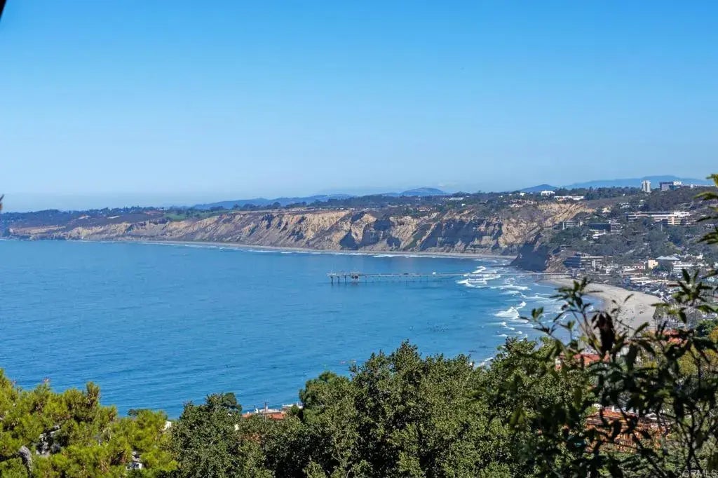 1641 Crespo, La Jolla