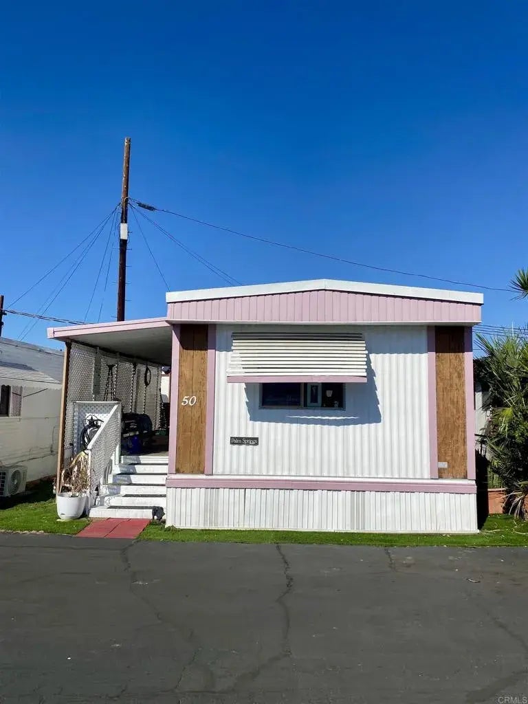 998 East Main 50, El Cajon