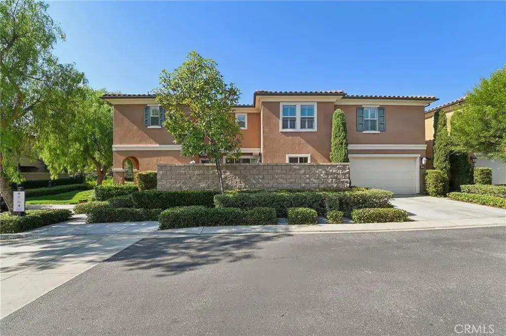 21 Canoe, Irvine
