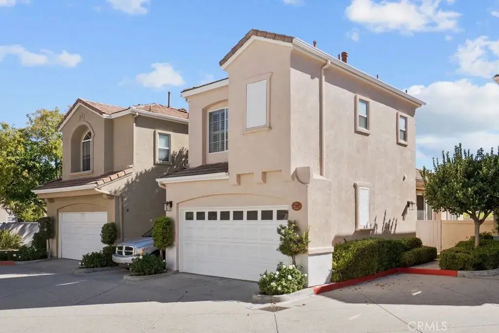 27905 Crown Court, Valencia