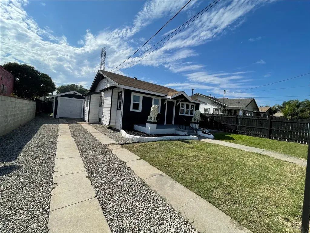 760 W 97th, Los Angeles