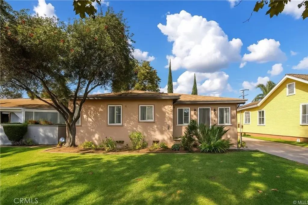 457 Chester Place, Pomona